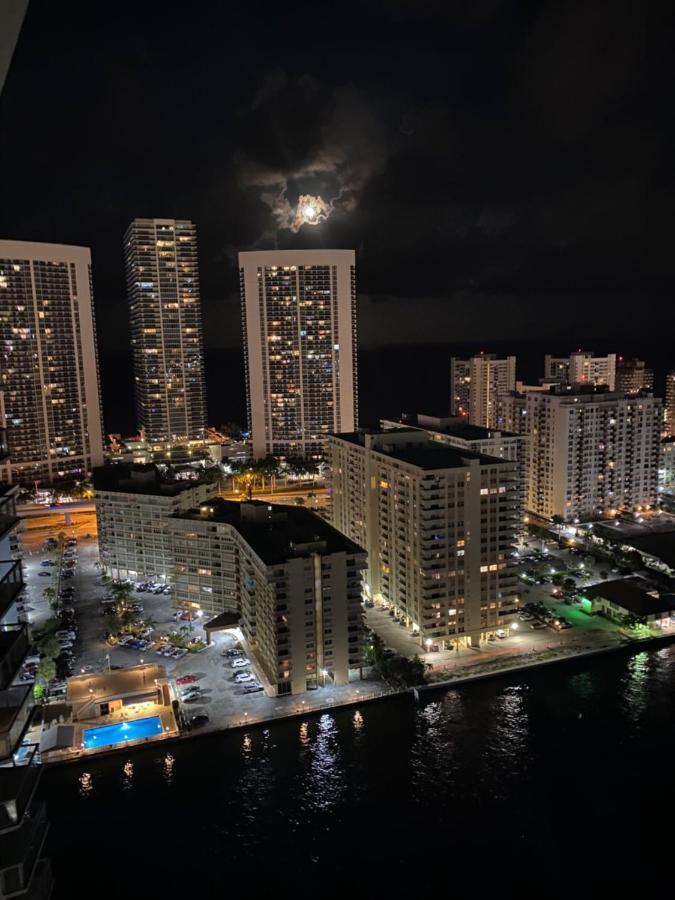Studio 2Bed Beach Apmt With Amazing Views 30B Hallandale Beach Buitenkant foto